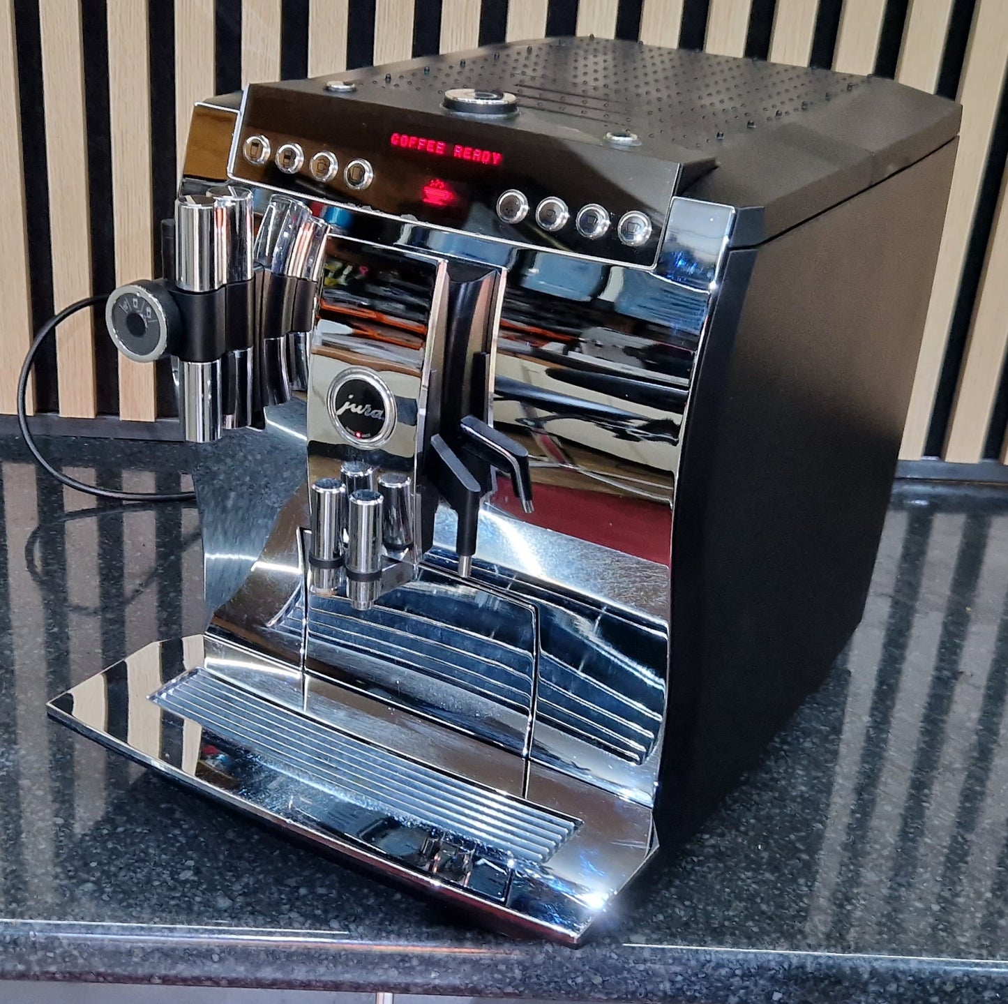 Pre-owned Jura Impressa Z7 Chrome - Caffé-Select