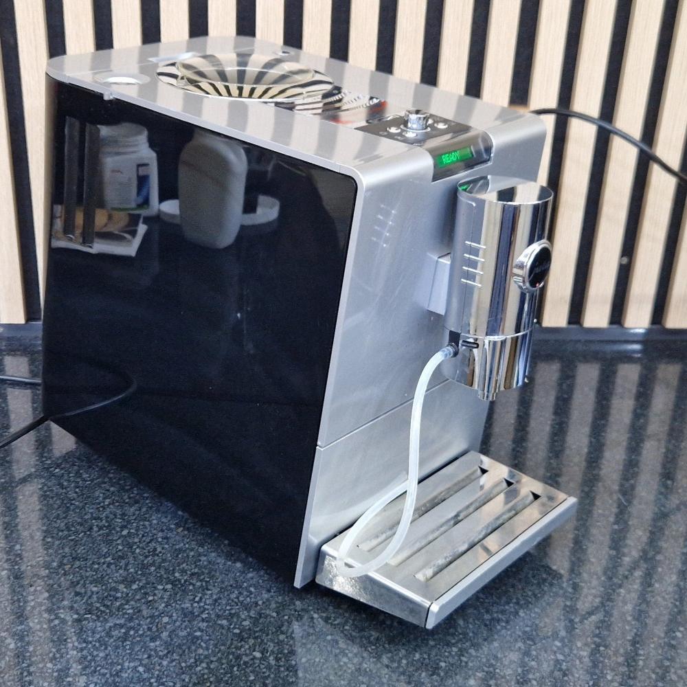 Pre-owned Jura ENA 9 Silver/black - Caffé-Select