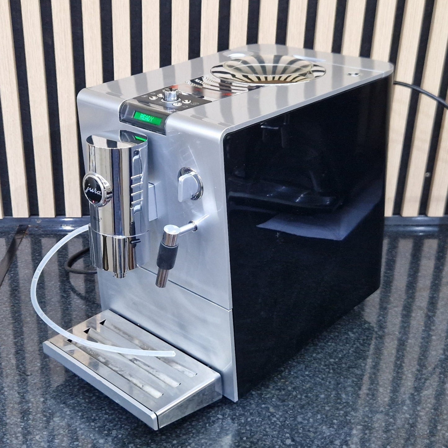 Pre-owned Jura ENA 9 Silver/black - Caffé-Select