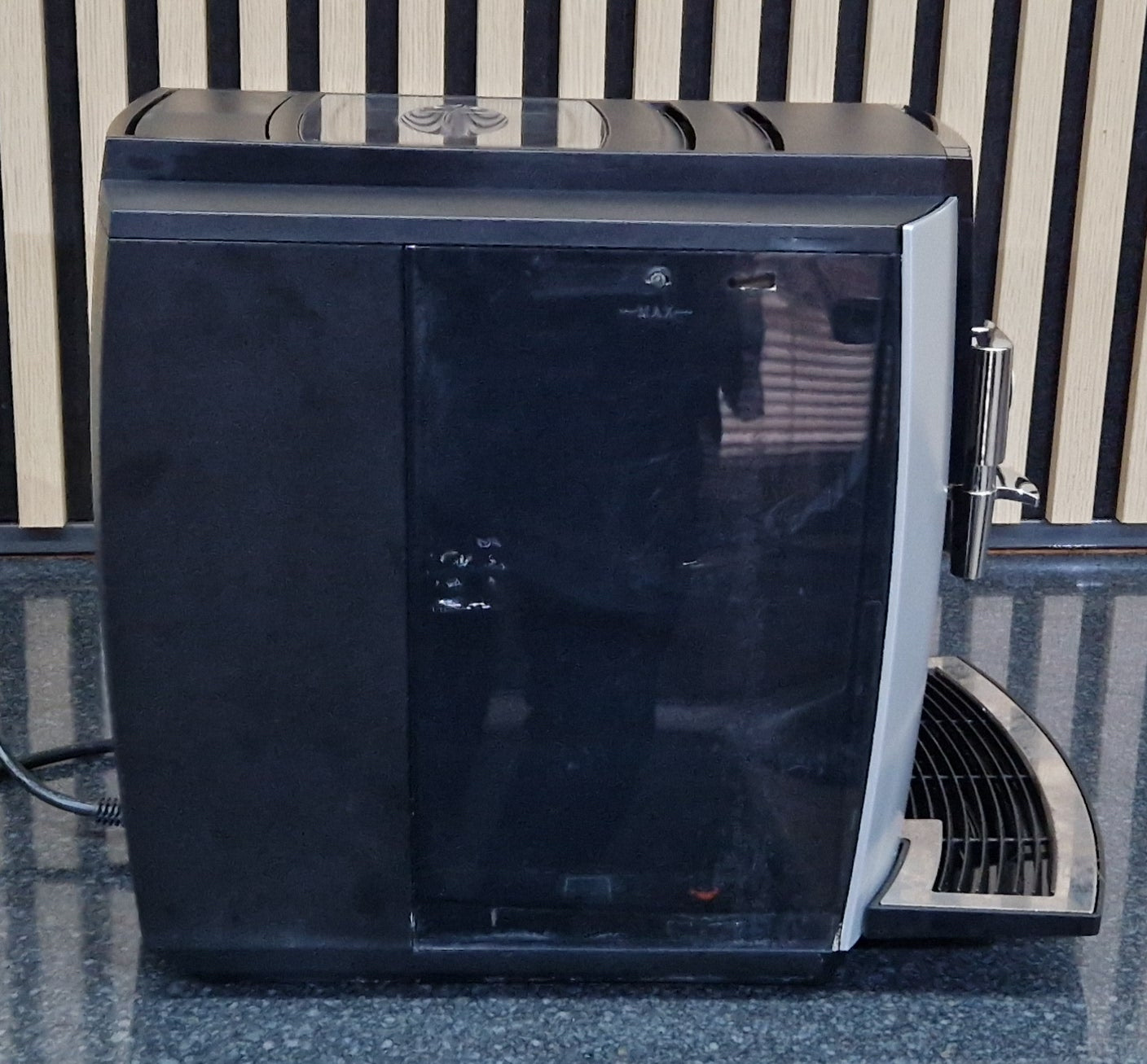 
                  
                    Pre-owned Jura E6 Platinum G1
                  
                