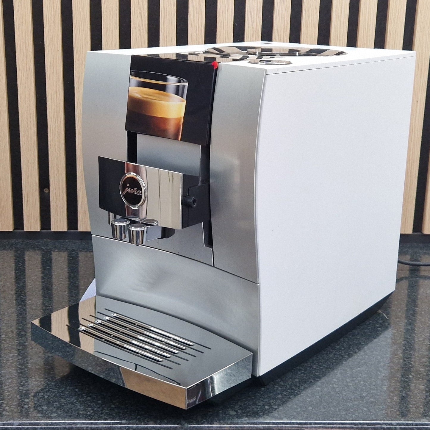 Refurbished Jura Z10 Aluminium White 15360