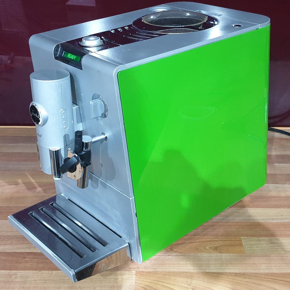 
                  
                    Pre-owned Jura ENA 5 Green
                  
                