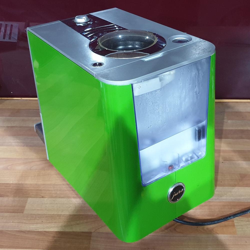 
                  
                    Pre-owned Jura ENA 5 Green
                  
                