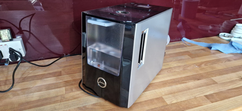 
                  
                    Jura A9 Aluminium
                  
                